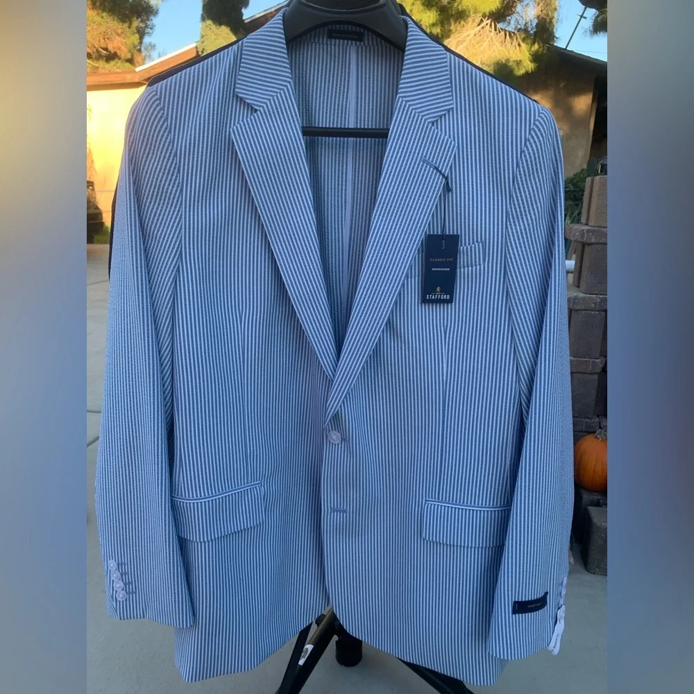 Stafford Blue and White Seersucker Sport Coat Blazer